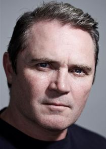 Alex Ferns
